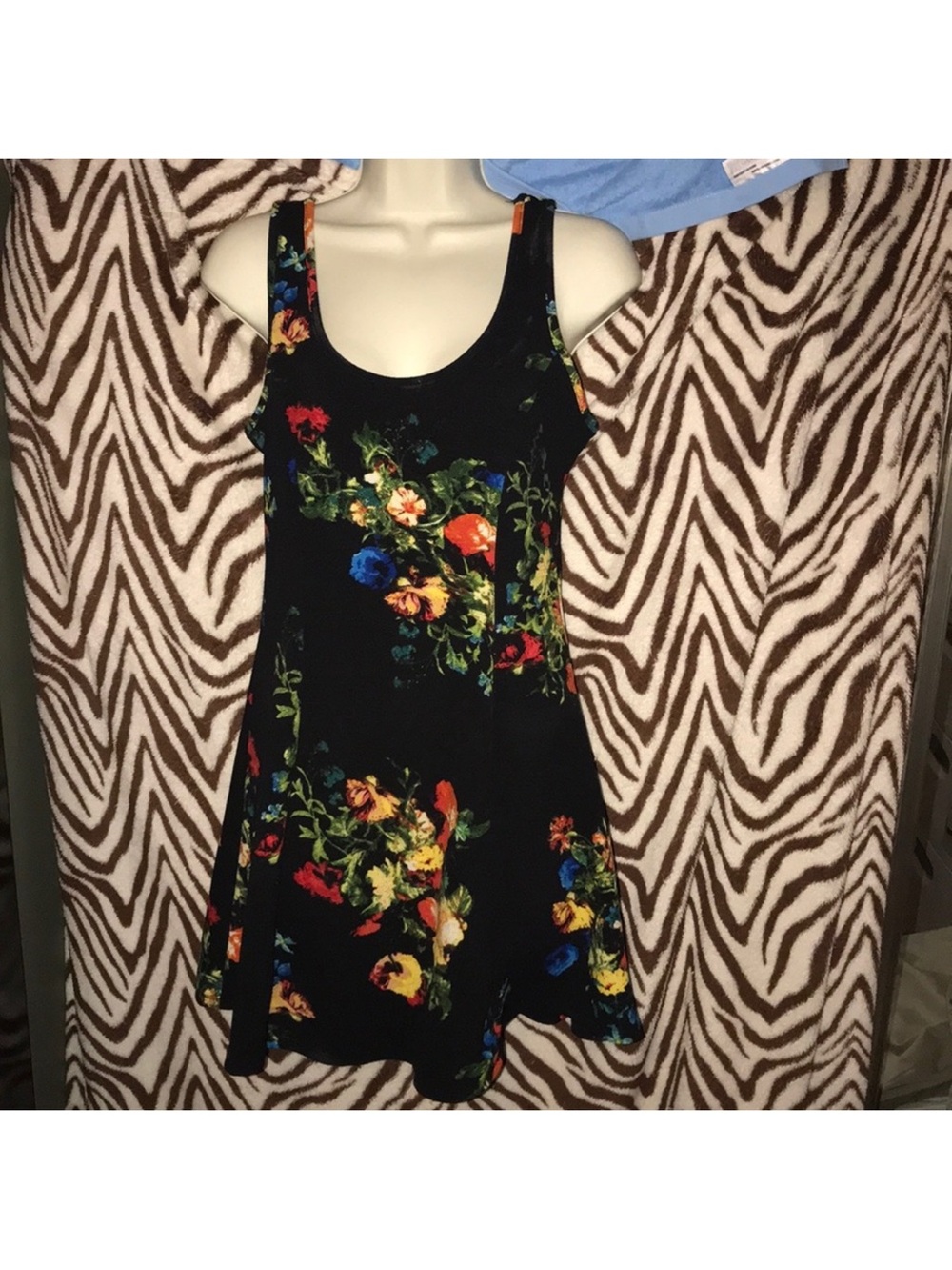 Ambiance Apparel medium Sleeveless Black Floral A-Line stretchy Dress